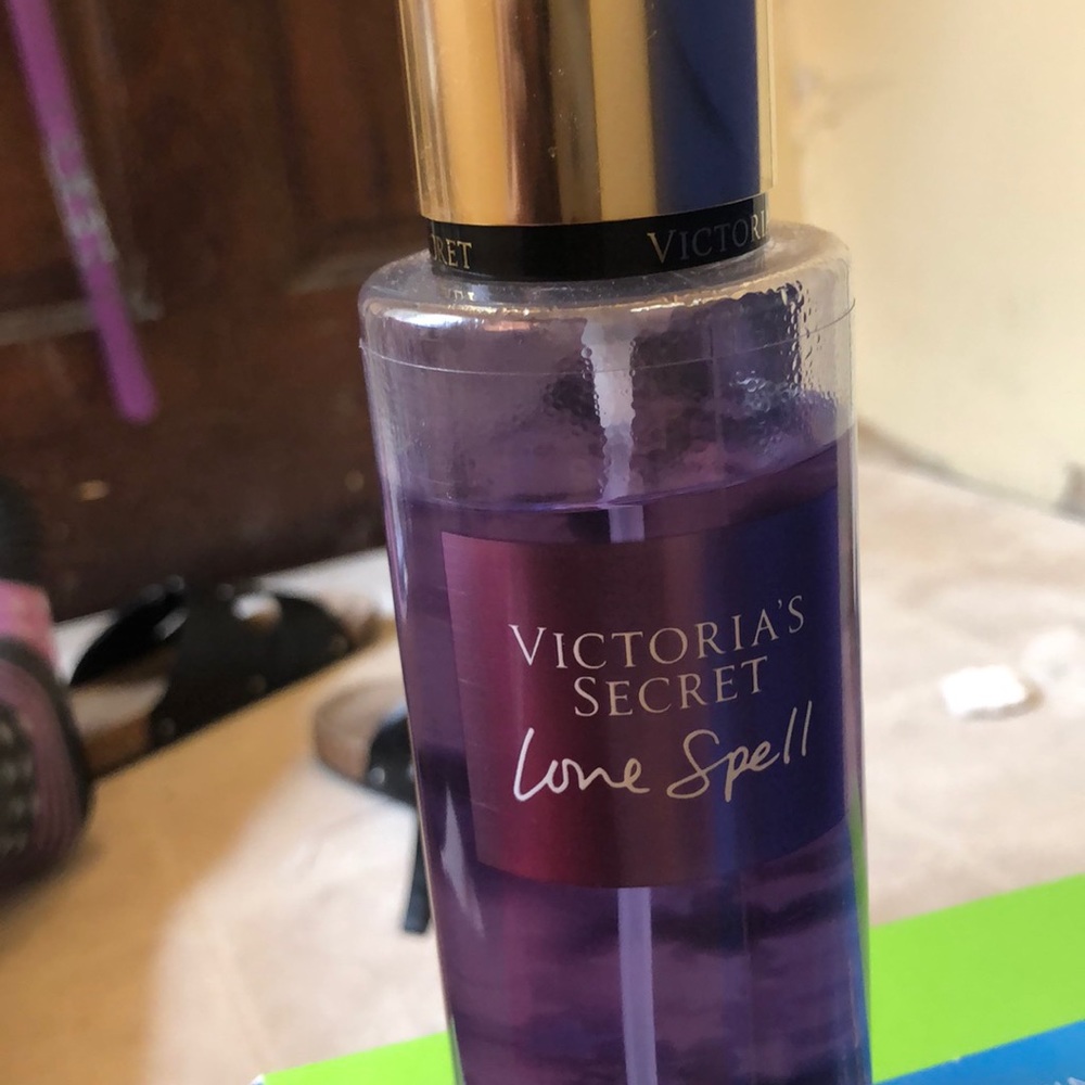 Victoria Secret Love Spell Fragrance Mist